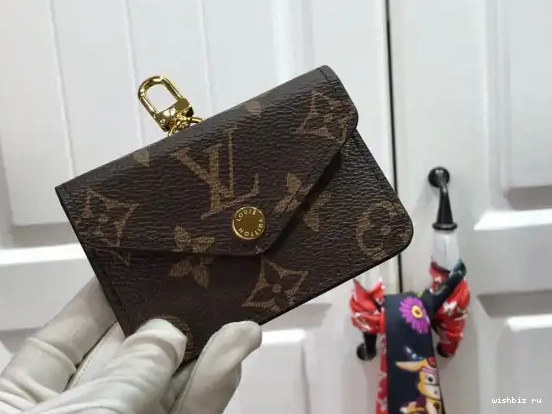 WIS VUITTON STRAP LOUIS GO FELICIE & 0505